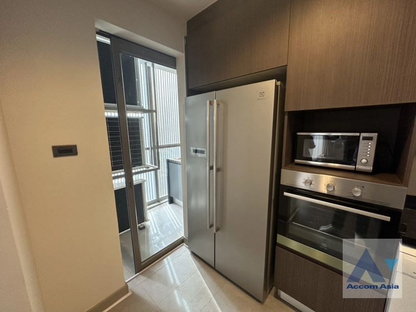 6  4 br Apartment For Rent in Sukhumvit ,Bangkok  at Modern Apartment AA44747