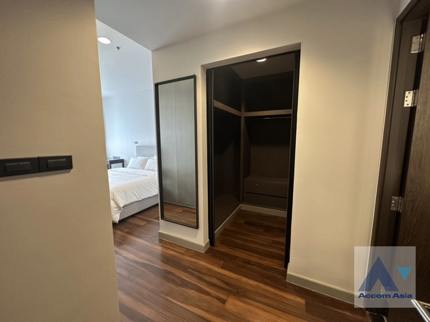 9  4 br Apartment For Rent in Sukhumvit ,Bangkok  at Modern Apartment AA44747