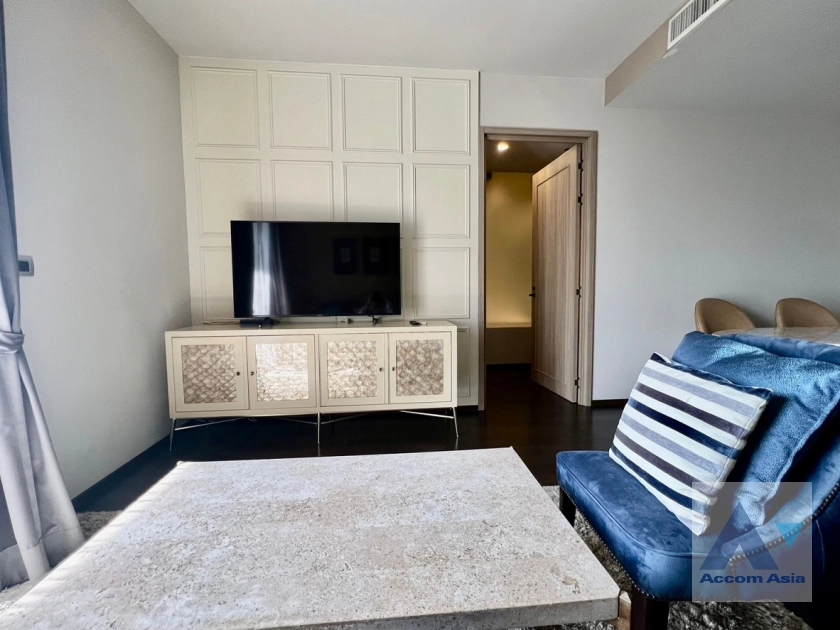 unit 1 Bedroom  Condominium For Sale in Sukhumvit, Bangkok  near BTS Phrom Phong (AA44761)
