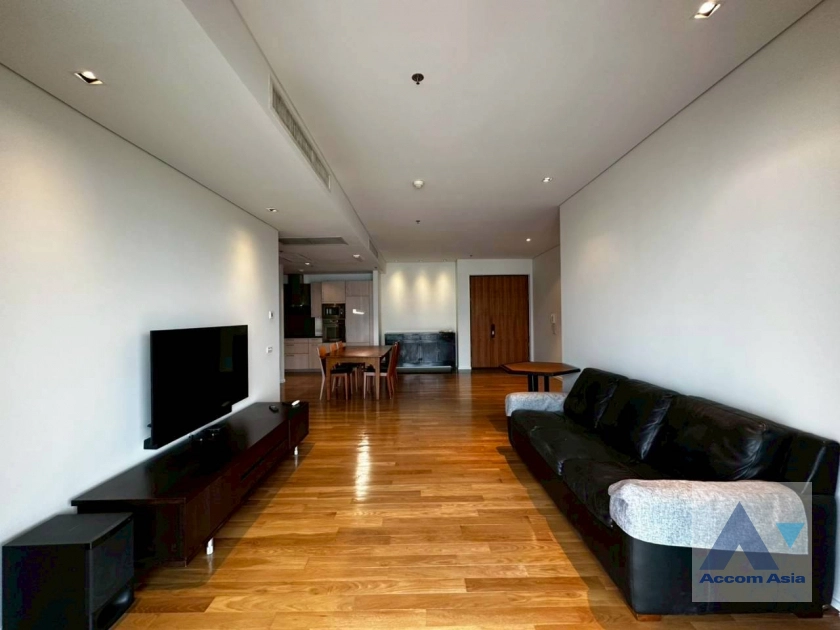 Pet friendly |  The Lakes Condominium  2 Bedroom for Sale & Rent MRT Sukhumvit in Sukhumvit Bangkok