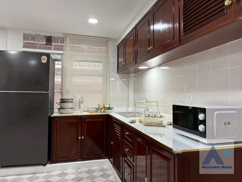 8  5 br House for rent and sale in Lat Phrao ,Bangkok  AA44771
