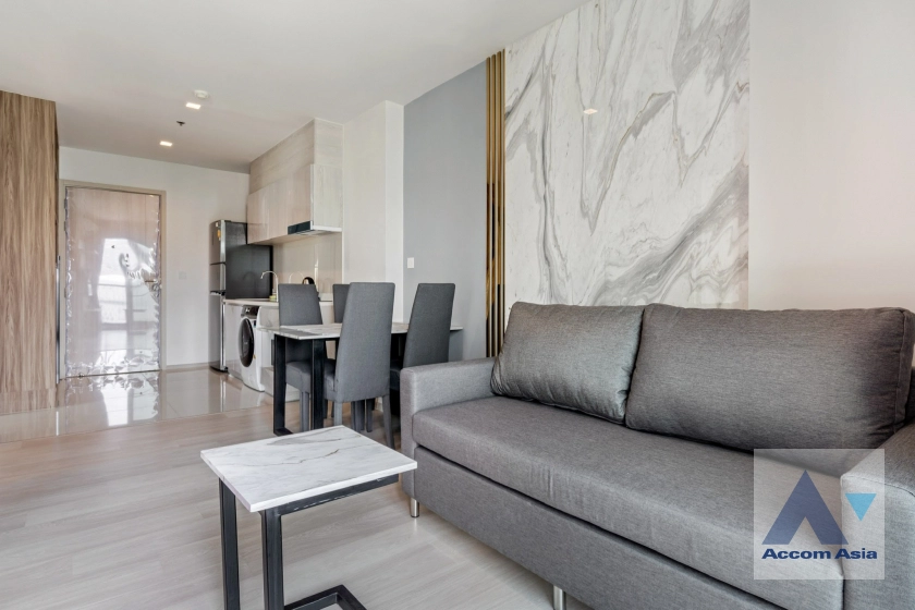  Life One Wireless Condominium  2 Bedroom for Sale & Rent BTS Ploenchit in Ploenchit Bangkok