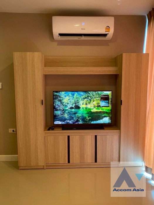 unit 1 Bedroom  Condominium For Rent & Sale in Sukhumvit, Bangkok  (AA44780)