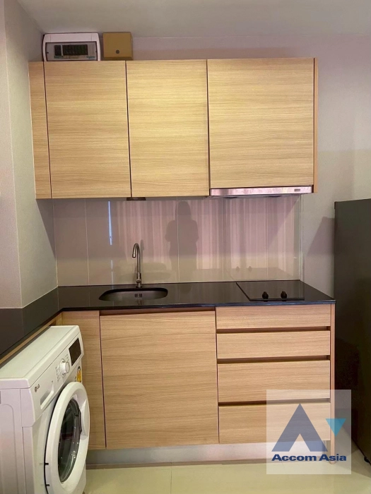 unit 1 Bedroom  Condominium For Rent & Sale in Sukhumvit, Bangkok  (AA44780)