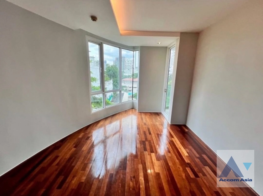 8  1 br Condominium For Sale in Sukhumvit ,Bangkok  at Beverly 33 Condominium AA44781