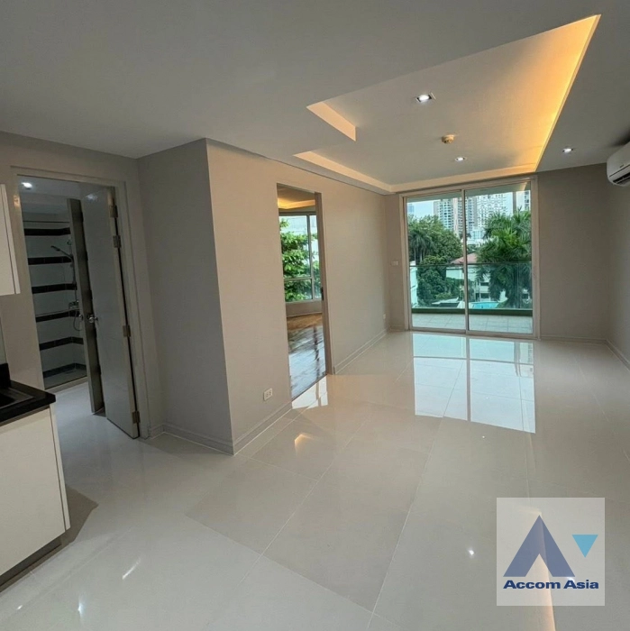 4  1 br Condominium For Sale in Sukhumvit ,Bangkok  at Beverly 33 Condominium AA44781