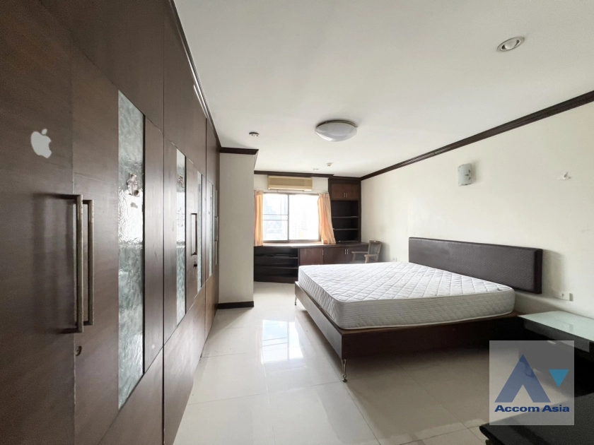10  3 br Condominium For Sale in Sukhumvit ,Bangkok BTS Phrom Phong at Regent On The Park 1 AA44782