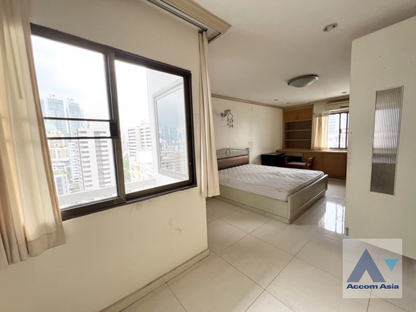 11  3 br Condominium For Sale in Sukhumvit ,Bangkok BTS Phrom Phong at Regent On The Park 1 AA44782
