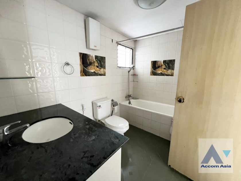 12  3 br Condominium For Sale in Sukhumvit ,Bangkok BTS Phrom Phong at Regent On The Park 1 AA44782