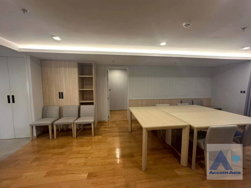 unit 2 Bedrooms  Apartment For Rent & Sale in Sukhumvit, Bangkok  near BTS Asok (AA44787)