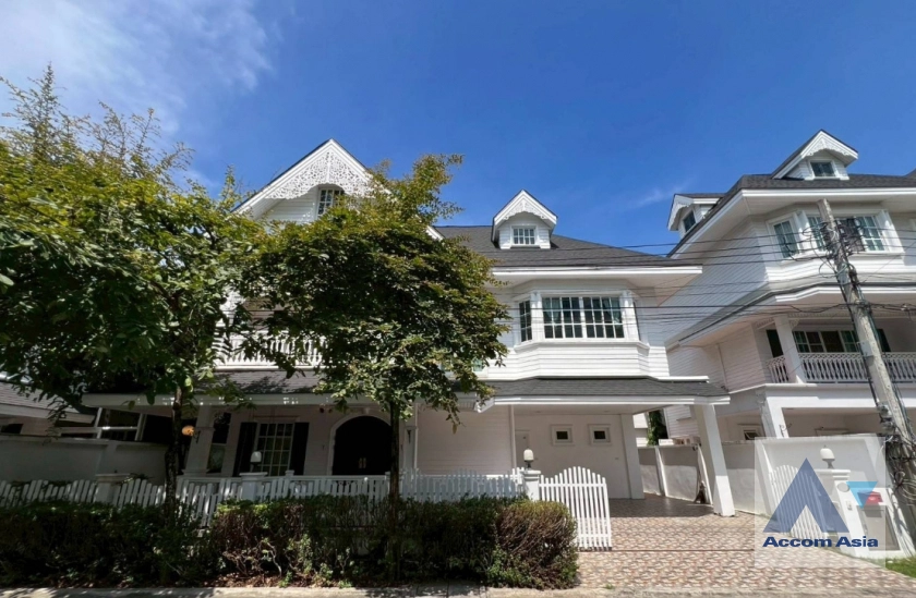  1  3 br House for rent and sale in Bang Na ,Bangkok BTS Bearing at Fantasia Villa 3  AA44790