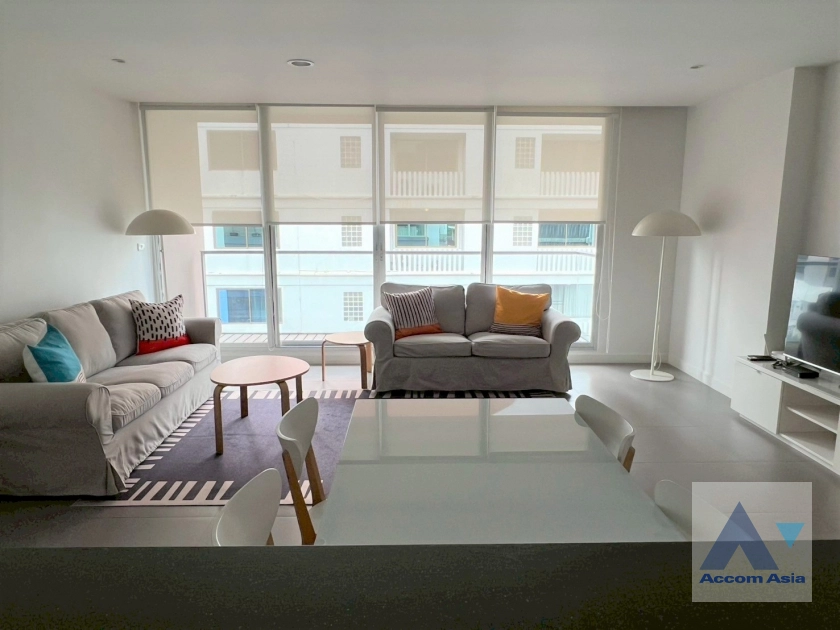unit 2 Bedrooms  Apartment For Rent & Sale in Sukhumvit, Bangkok  near BTS Phrom Phong (AA44792)
