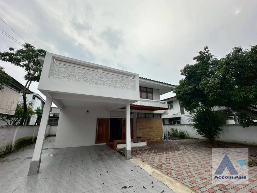 unitPet friendly |  4 Bedrooms  House For Rent & Sale in Sukhumvit, Bangkok  (AA44794)