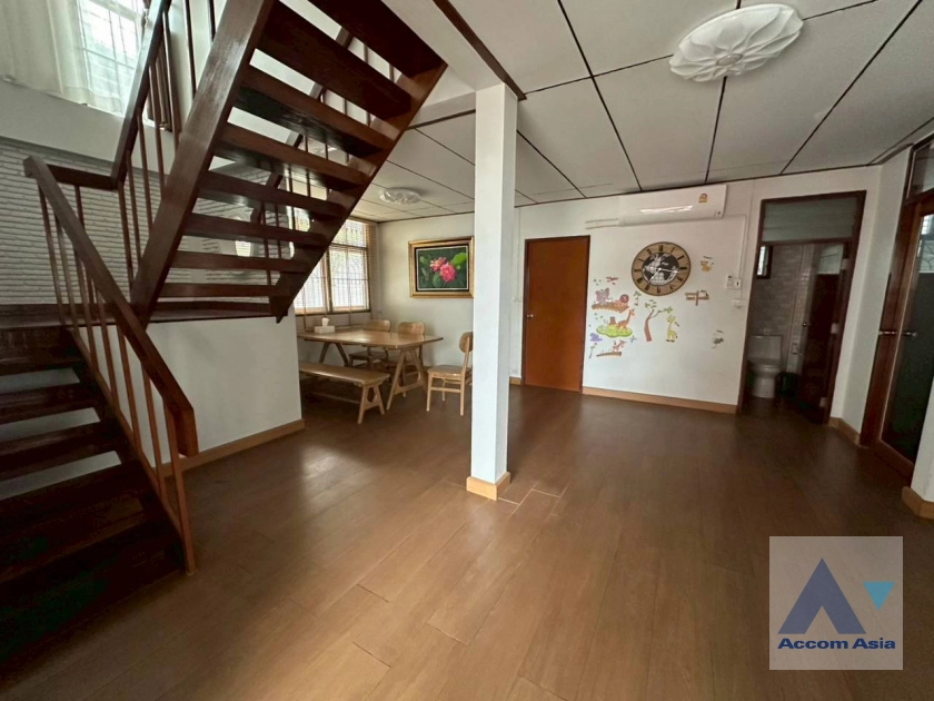 4  4 br House for rent and sale in Sukhumvit ,Bangkok  AA44794