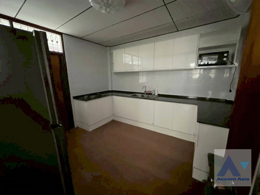 5  4 br House for rent and sale in Sukhumvit ,Bangkok  AA44794