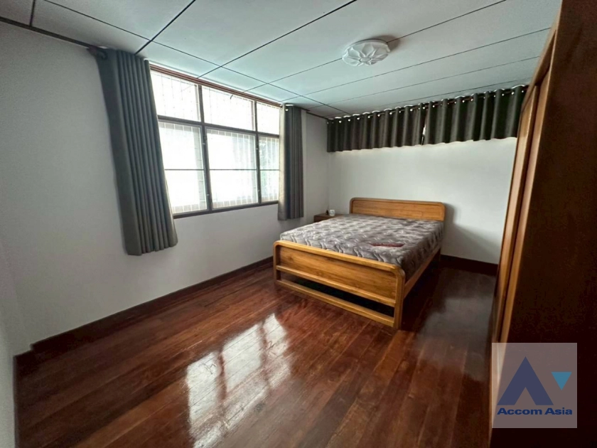 8  4 br House for rent and sale in Sukhumvit ,Bangkok  AA44794