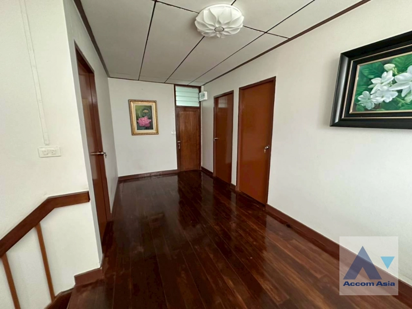 7  4 br House for rent and sale in Sukhumvit ,Bangkok  AA44794