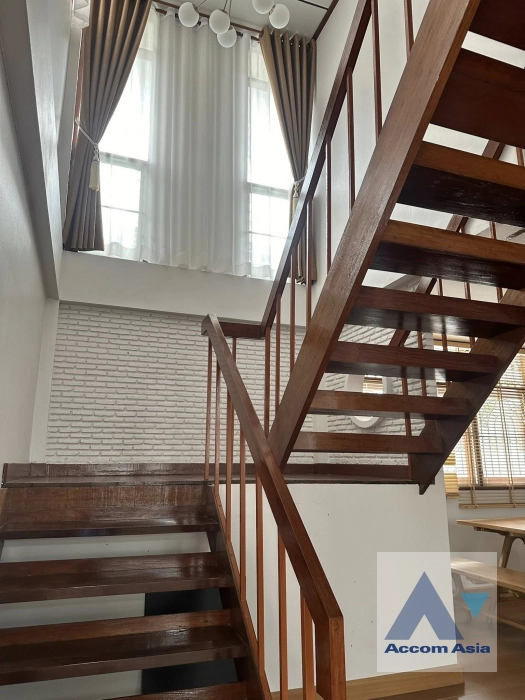 9  4 br House for rent and sale in Sukhumvit ,Bangkok BTS Punnawithi AA44794