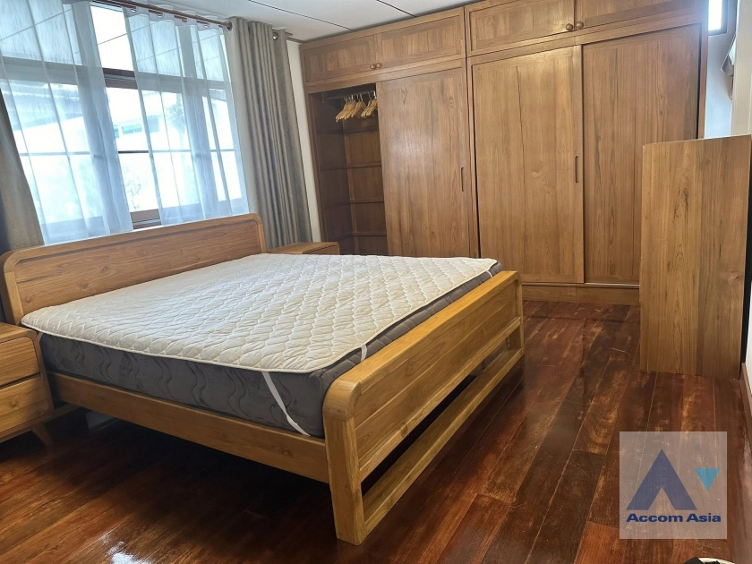 15  4 br House for rent and sale in Sukhumvit ,Bangkok BTS Punnawithi AA44794