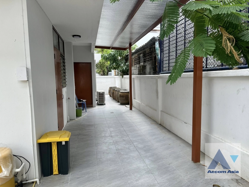 21  4 br House for rent and sale in Sukhumvit ,Bangkok BTS Punnawithi AA44794