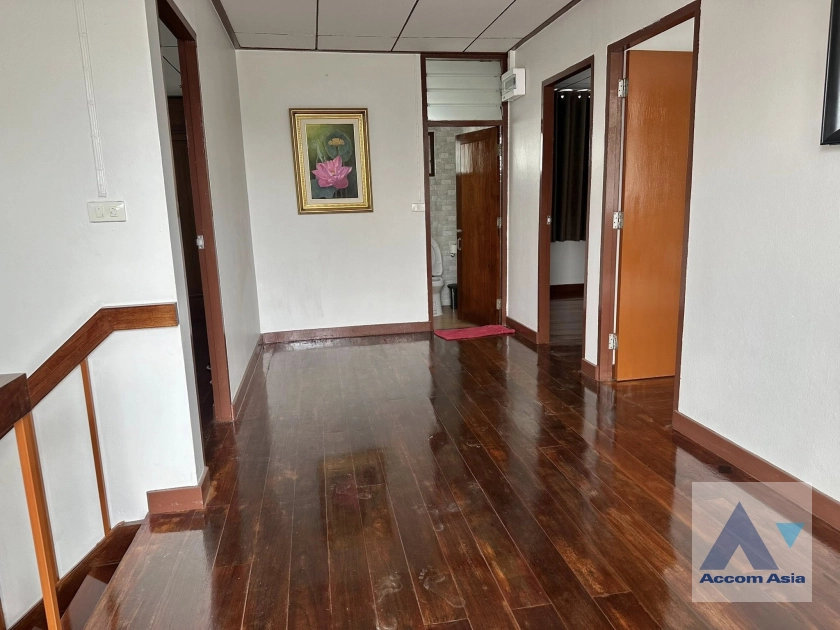 11  4 br House for rent and sale in Sukhumvit ,Bangkok BTS Punnawithi AA44794