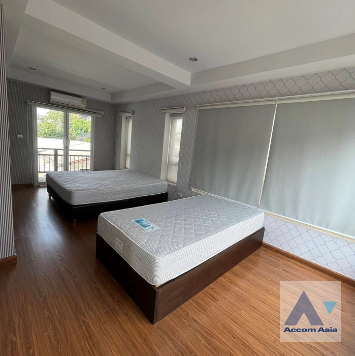 7  3 br Townhouse for rent and sale in Sukhumvit ,Bangkok BTS Phra khanong AA44796