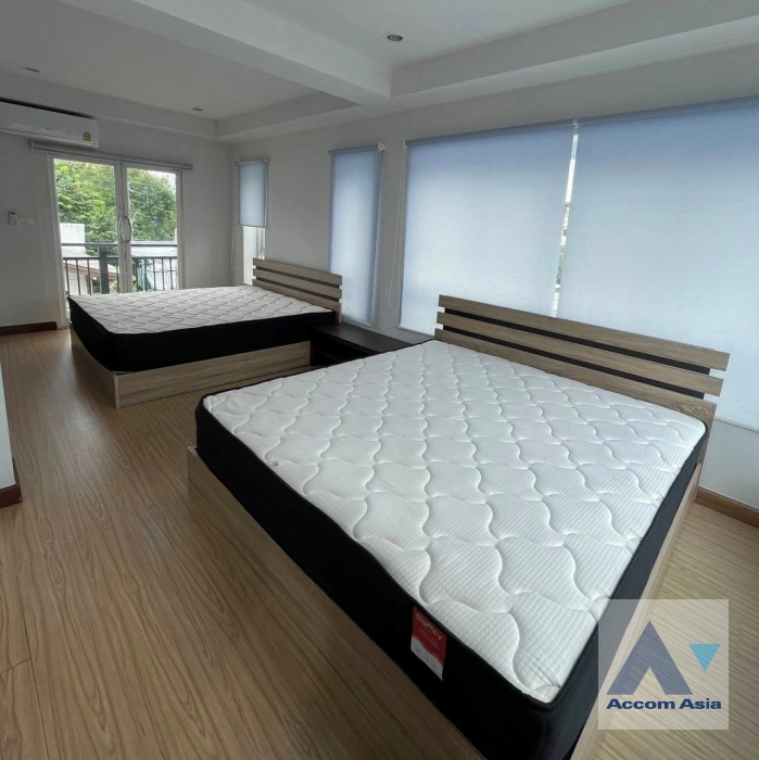 6  6 br Townhouse for rent and sale in Sukhumvit ,Bangkok BTS Phra khanong AA44798
