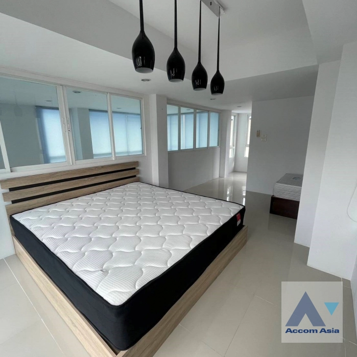 5  6 br Townhouse for rent and sale in Sukhumvit ,Bangkok BTS Phra khanong AA44798