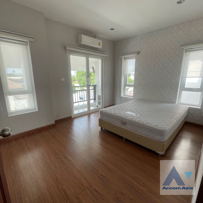 24  6 br Townhouse for rent and sale in Sukhumvit ,Bangkok BTS Phra khanong AA44798