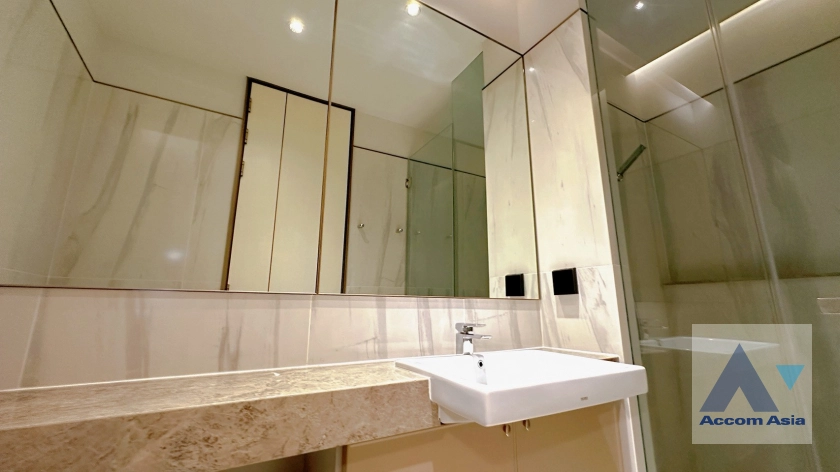 15  3 br Condominium for rent and sale in Sukhumvit ,Bangkok BTS Phrom Phong at KRAAM Sukhumvit 26 AA44811