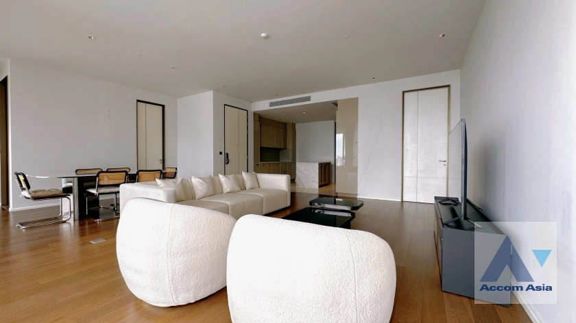 unit 3 Bedrooms  Condominium For Rent & Sale in Sukhumvit, Bangkok  near BTS Phrom Phong (AA44811)