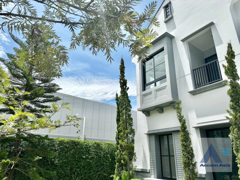 unitPet friendly |  4 Bedrooms  House For Rent in Dusit, Bangkok  (AA44816)