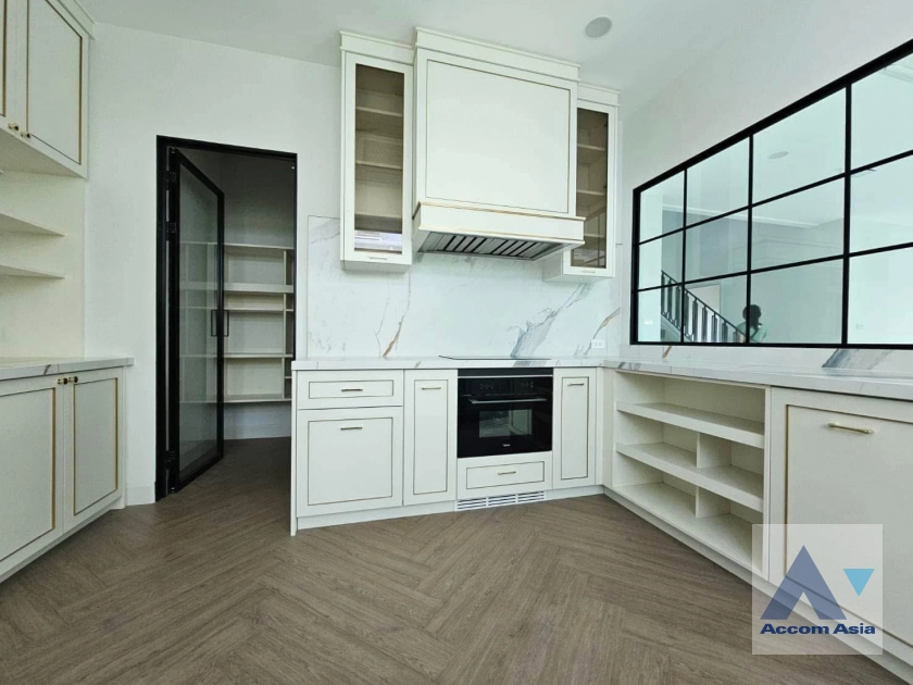 11  4 br House For Rent in Dusit ,Bangkok  at Nantawan Pinklao Kanchana AA44816