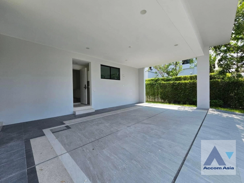 unitPet friendly |  4 Bedrooms  House For Rent in Dusit, Bangkok  (AA44816)