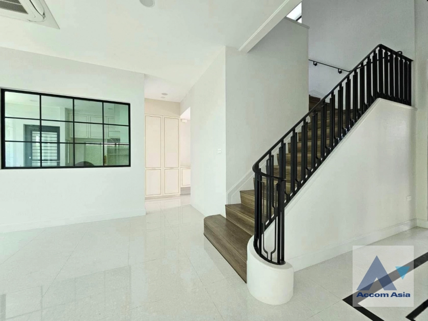 15  4 br House For Rent in Dusit ,Bangkok  at Nantawan Pinklao Kanchana AA44816