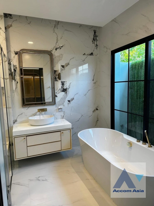 26  4 br House For Rent in Dusit ,Bangkok  at Nantawan Pinklao Kanchana AA44816