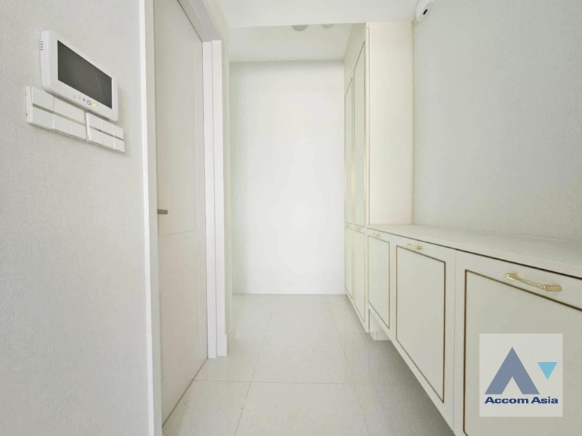 9  4 br House For Rent in Dusit ,Bangkok  at Nantawan Pinklao Kanchana AA44816