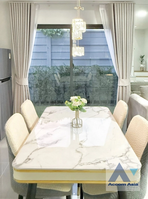 6  3 br Townhouse for rent and sale in Samutprakan ,Samutprakan  at House AA44821