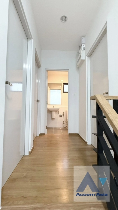 8  3 br Townhouse for rent and sale in Samutprakan ,Samutprakan  at House AA44821