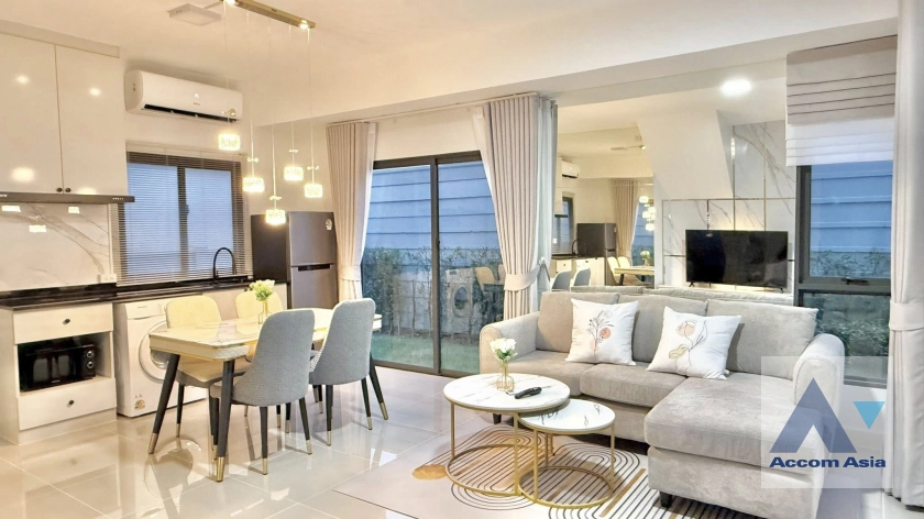 Pet friendly |  House Townhouse  3 Bedroom for Sale & Rent   in Samutprakan Samutprakan