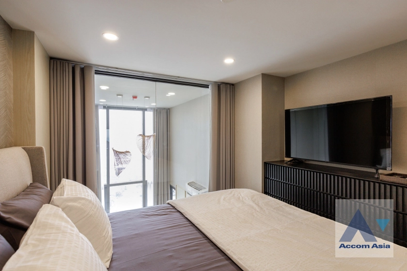 18  2 br Condominium for rent and sale in Sukhumvit ,Bangkok MRT Queen Sirikit National Convention Center at Life Rama 4-Asoke AA44822