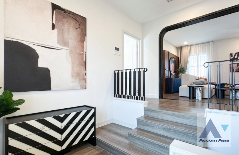 11  4 br House For Rent in Latkrabang ,Bangkok ARL Ban Thap Chang at Nantawan Rama 9 New Krungthepkreetha AA44825