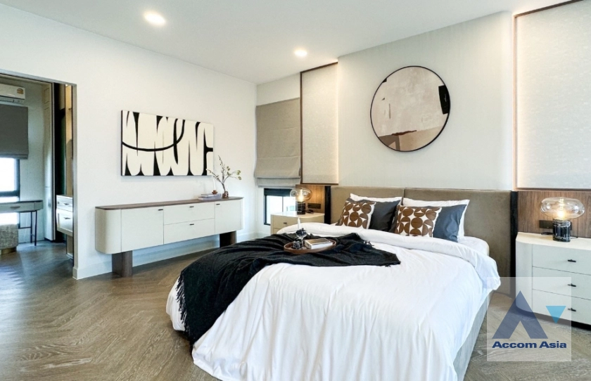 19  4 br House For Rent in Latkrabang ,Bangkok ARL Ban Thap Chang at Nantawan Rama 9 New Krungthepkreetha AA44825