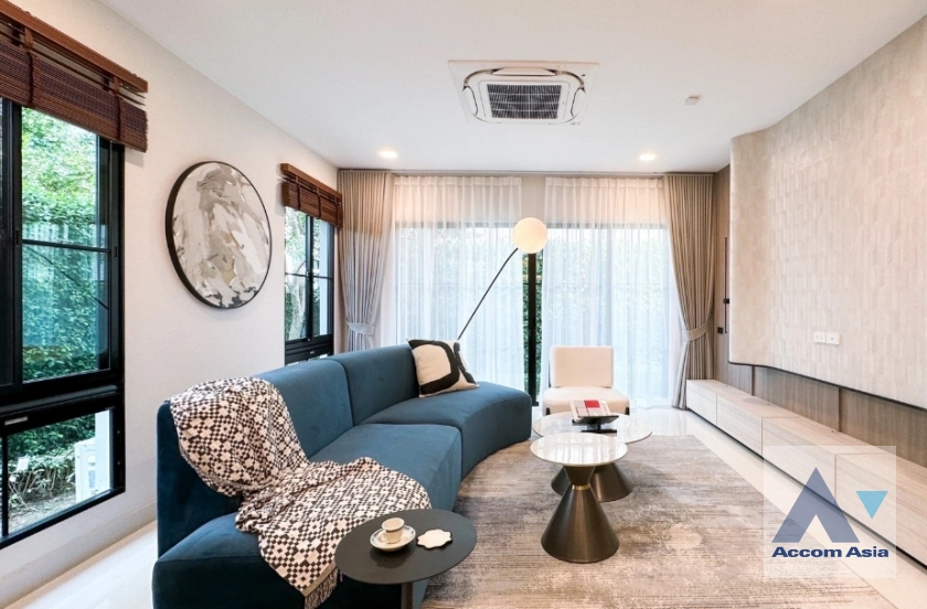 9  4 br House For Rent in Latkrabang ,Bangkok ARL Ban Thap Chang at Nantawan Rama 9 New Krungthepkreetha AA44825