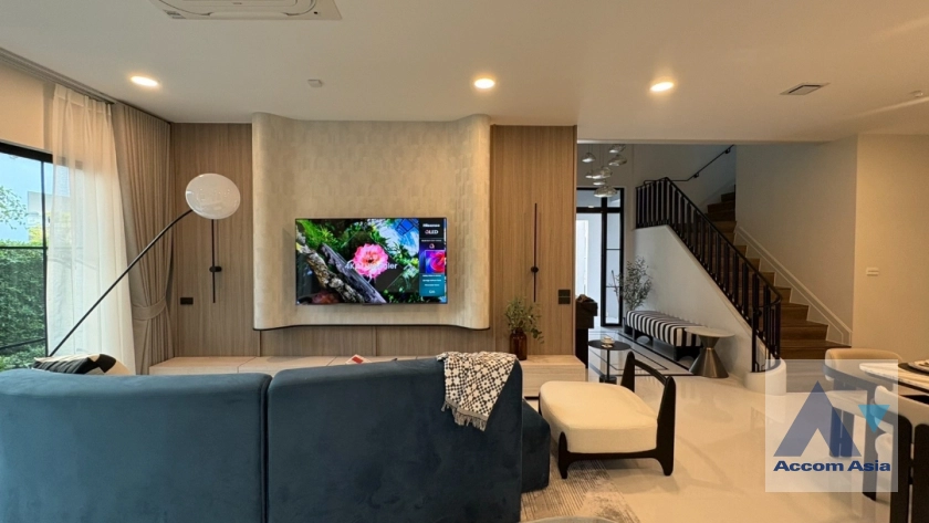 10  4 br House For Rent in Latkrabang ,Bangkok ARL Ban Thap Chang at Nantawan Rama 9 New Krungthepkreetha AA44825