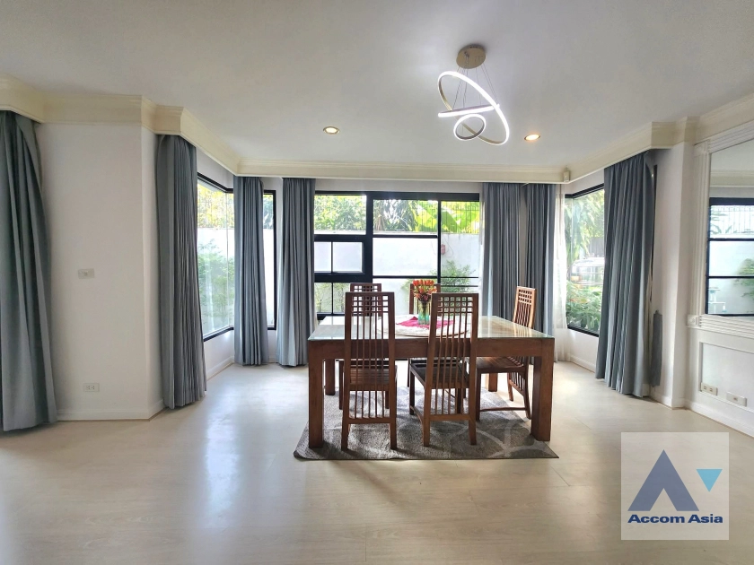 5  4 br House for rent and sale in Sukhumvit ,Bangkok BTS Ekkamai at The Noble Ekkamai 22  AA44829