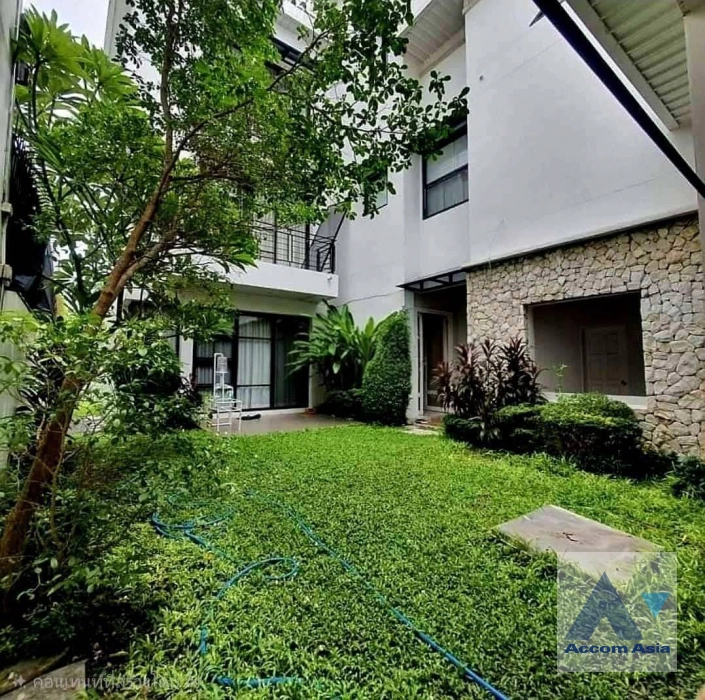9  4 br House for rent and sale in Sukhumvit ,Bangkok BTS Ekkamai at The Noble Ekkamai 22  AA44829