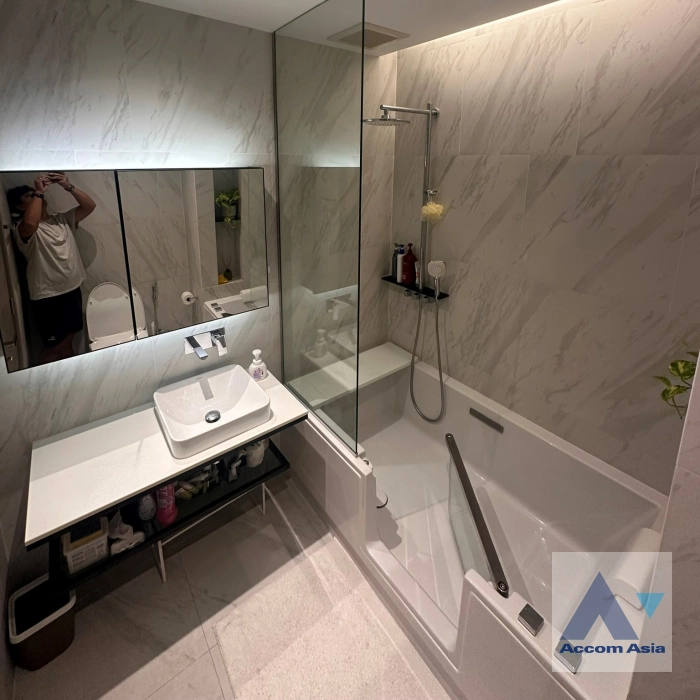 12  1 br Condominium for rent and sale in Sukhumvit ,Bangkok BTS Thong Lo at The Room Sukhumvit 38 AA44832