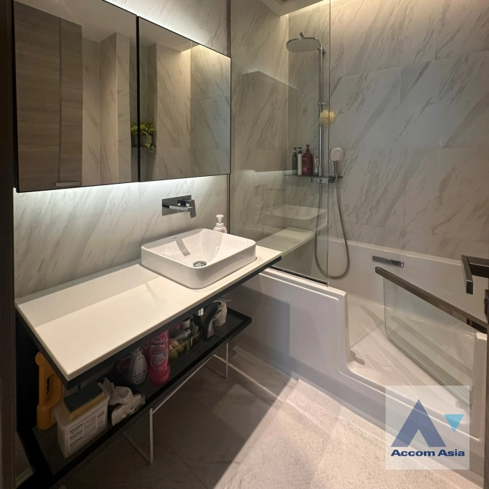 10  1 br Condominium for rent and sale in Sukhumvit ,Bangkok BTS Thong Lo at The Room Sukhumvit 38 AA44832