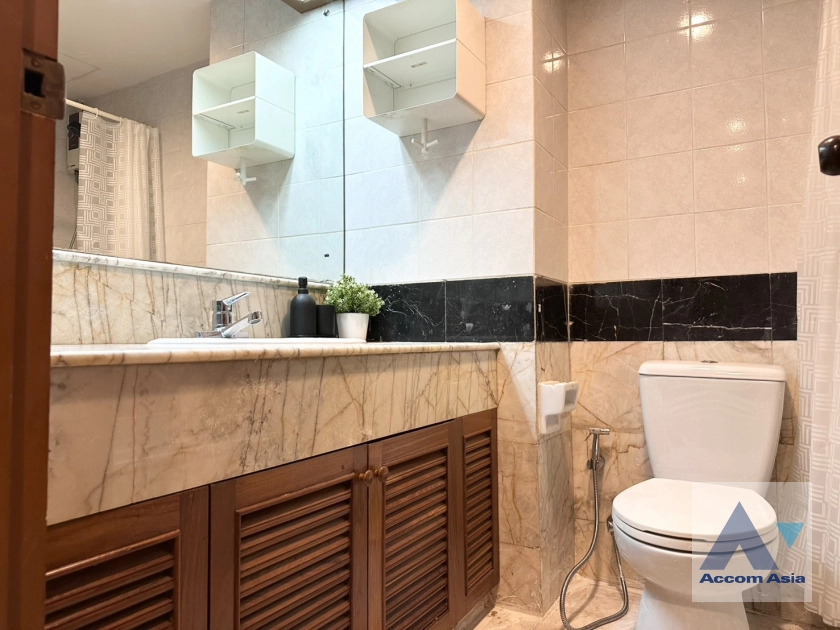 10  1 br Condominium for rent and sale in Ploenchit ,Bangkok BTS Ratchadamri at The Grand Regent AA44850